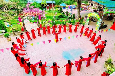 DUYÊN DÁNG TÀ ÁO DÀI 8/3 – TRƯỜNG MẦM NON NGUYÊN LÝ